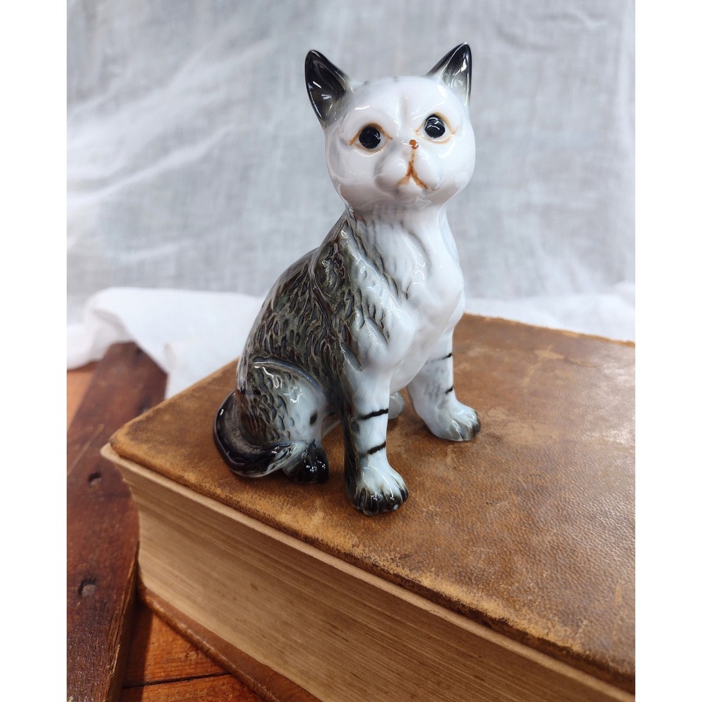 Vintage Bone China Cat Figurine Grey Tabby Sitting Porcelain Taiwan